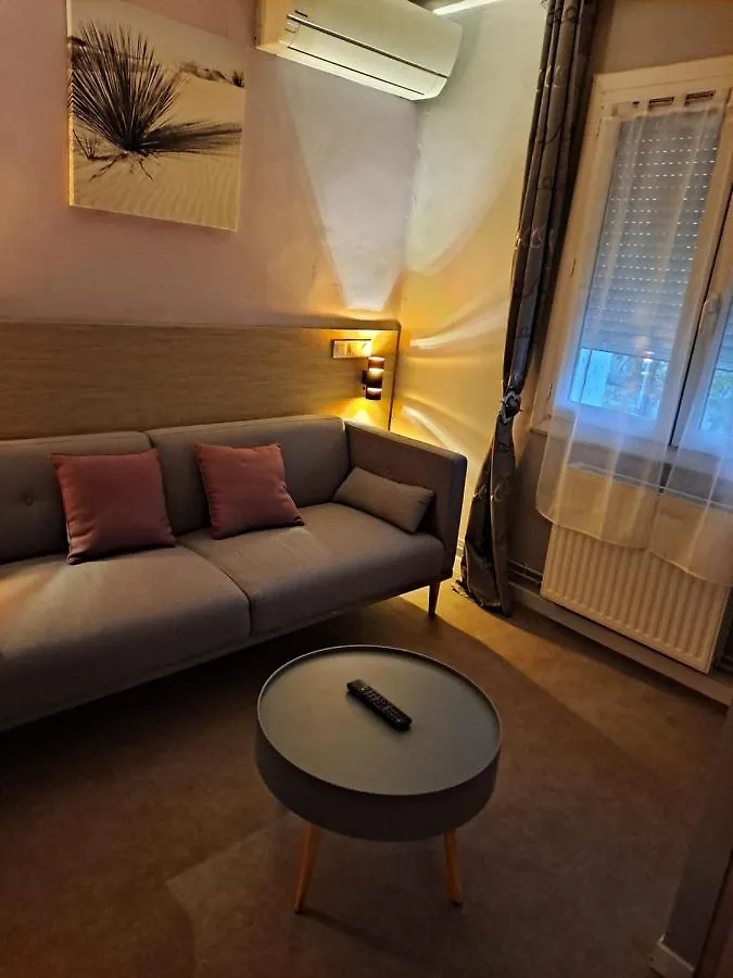 Hotel Du Viaduc Tarascon