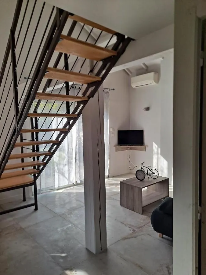 Hotel Du Viaduc Tarascon 2*,